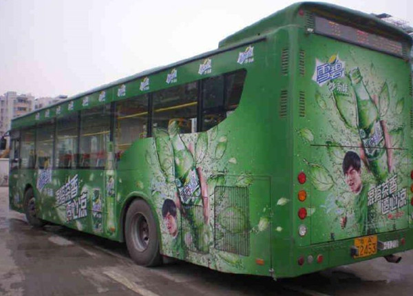 戶外廣告投放，公交車廣告依舊倍受關注