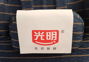 光明乳業(yè)登陸高鐵廣告，溫暖團(tuán)圓歸家路