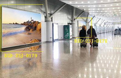 北京首都機(jī)場(chǎng)T2國際到達(dá)通廊燈箱廣告案例圖
