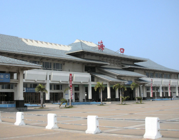 海口火車站廣告-?？谡緩V告投放價(jià)格-?？诨疖囌緩V告公司