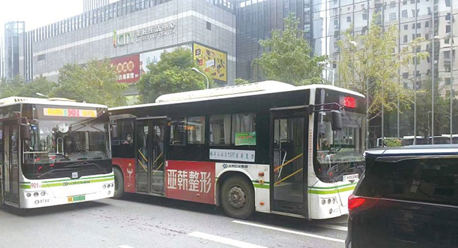 長沙公交車廣告歸來，與四個月前相比有何變化？