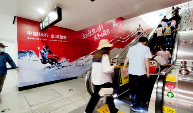 烏魯木齊地鐵投放品牌廣告需要多少錢(qián)？