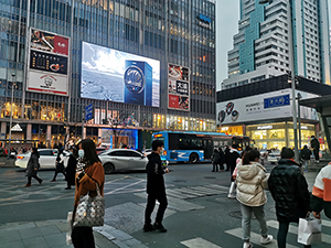 無(wú)錫云蝠大廈LED大屏廣告價(jià)格多少錢(qián)？無(wú)錫商圈LED戶外大屏廣告