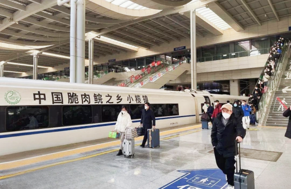 高鐵列車冠名廣告價(jià)格多少錢？政府特產(chǎn)食品高鐵廣告案例