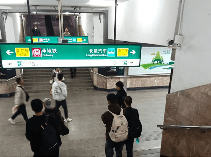 鄭州站廣告價格收費多少錢？鄭州火車站高鐵春運熱門出站廣告位