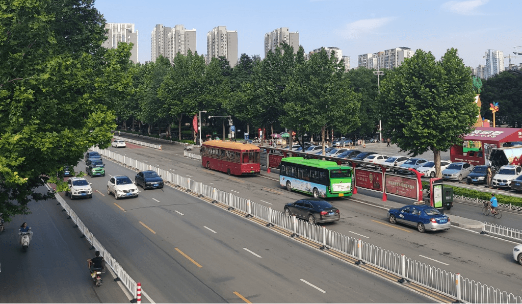 邢臺候車亭站臺廣告價格多少錢？邢臺公交車站站亭廣告位置優(yōu)勢