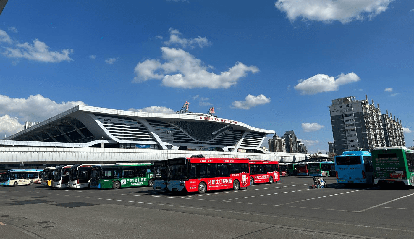 寧波公交車巴士廣告價(jià)格收費(fèi)多少錢？寧波公交車身廣告案例優(yōu)勢