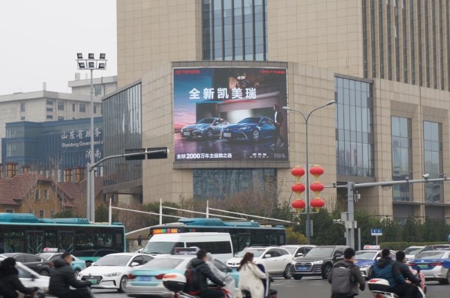 濟南東泰凱悅路口萬科海晏門外墻LED大屏廣告，濟南戶外大屏廣告價格