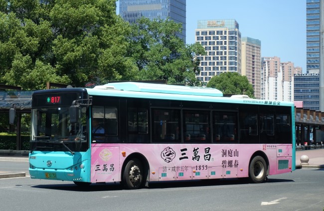 蘇州公交車巴士車身廣告茶葉投放案例，蘇州公交外車身貼廣告價格