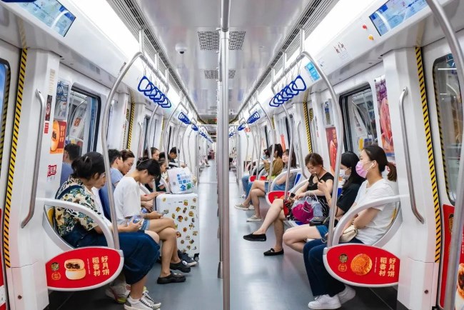 濟(jì)南地鐵1號(hào)線車(chē)廂創(chuàng)意內(nèi)包車(chē)貼廣告投放，濟(jì)南地鐵列車(chē)廣告價(jià)格