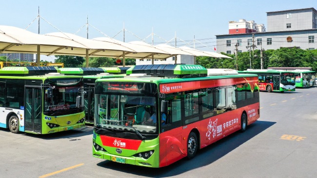 安陽(yáng)公交廣告車(chē)身貼紙案例，安陽(yáng)公交車(chē)巴士廣告投放價(jià)格