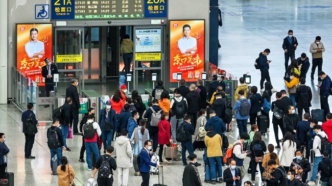 上海虹橋火車站候車大廳大屏廣告投放，上海虹橋高鐵廣告價格