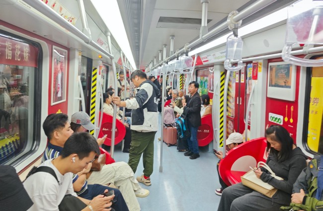昆明1號線列車播音導(dǎo)向廣告價格，昆明地鐵車廂語音廣告