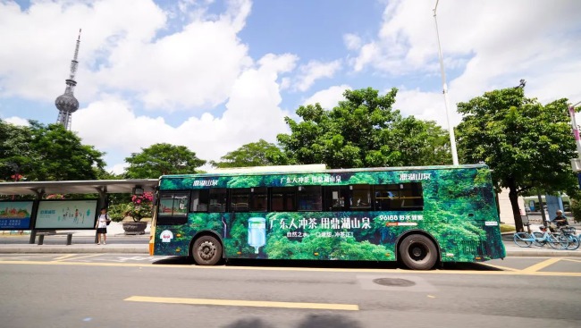 佛山公交車身巴士外車貼廣告投放，佛山公交車廣告價(jià)格