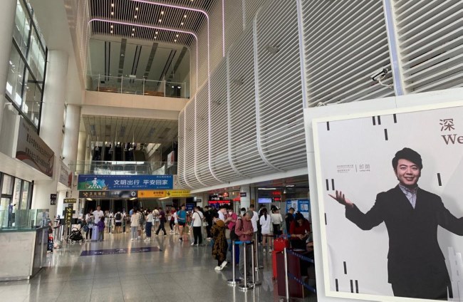 深圳福田口岸有哪些廣告位？怎樣選擇更有效果？