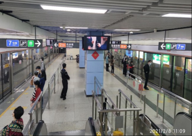 深圳地鐵車廂電視數(shù)量列車廣告，深圳地鐵視頻電視廣告價格