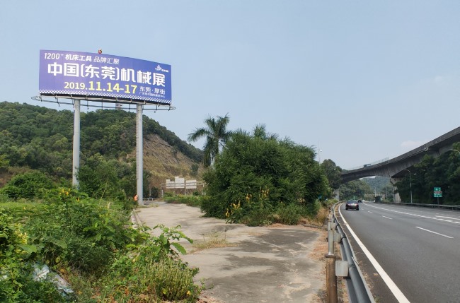 東莞虎門大橋高速立柱大牌廣告投放，東莞高桿戶外廣告價格