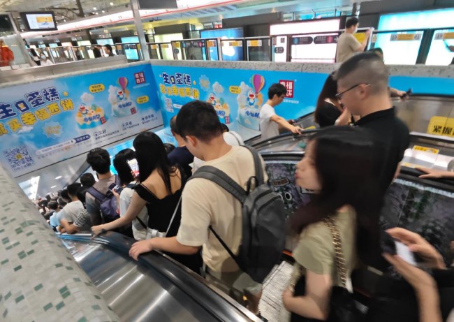 與其他一線城市相比較，深圳地鐵廣告有哪些突出的特點(diǎn)？選擇第一戶外傳媒發(fā)布深圳地鐵廣告有什么優(yōu)勢(shì)？
