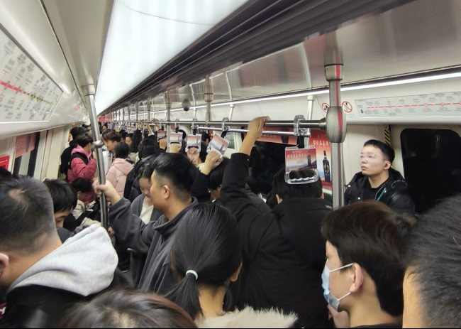 鄭州地鐵列車(chē)語(yǔ)音冠名價(jià)格，鄭州地鐵車(chē)廂播音導(dǎo)向廣告投放