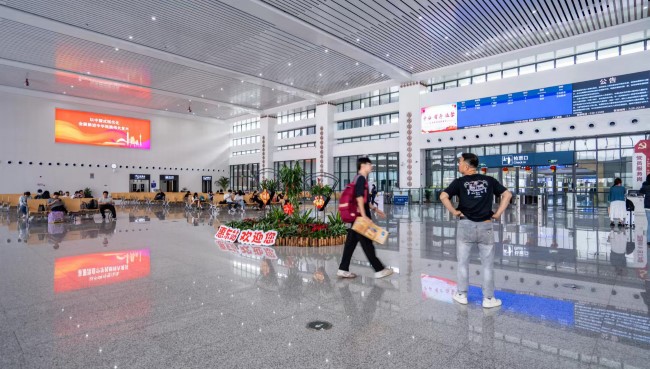 惠州市有幾個高鐵站？這些高鐵站的廣告價值如何？適合哪些行業(yè)投放？