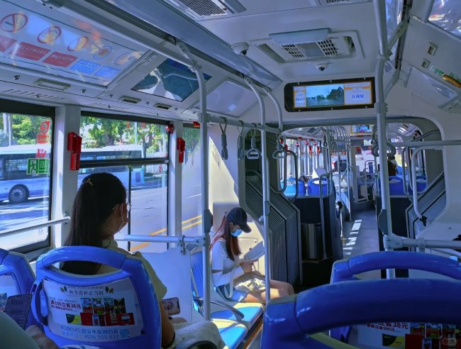 珠海公交車內(nèi)座椅廣告投放，珠海巴士車廂海報廣告價格