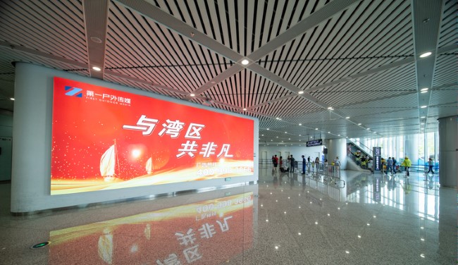 深圳第一戶(hù)外傳媒團(tuán)隊(duì)的專(zhuān)業(yè)性體現(xiàn)在哪些方面？為什么我們總是愿意為他們的專(zhuān)業(yè)精神買(mǎi)單？