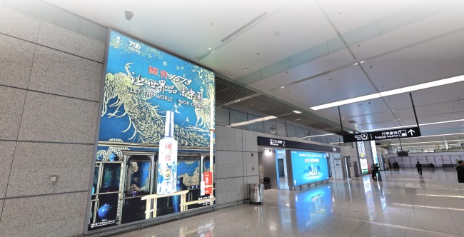 寧波機(jī)場(chǎng)到達(dá)出口中央廣告投放，寧波機(jī)場(chǎng)行李廳出口燈箱廣告