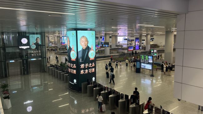 廣州白云機場行李大廳中央包柱投放，廣州機場大屏廣告價格