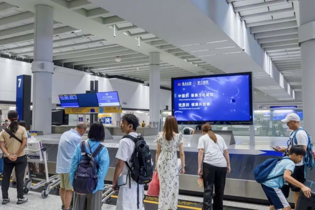 香港國(guó)際機(jī)場(chǎng)行李轉(zhuǎn)盤上方大屏廣告投放，香港機(jī)場(chǎng)LED廣告價(jià)格